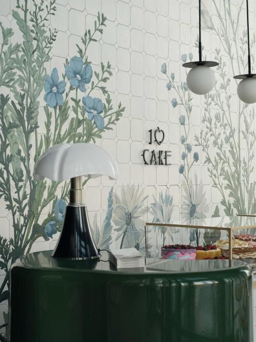 Этот ресторан выглядит так, будто внутри поселилась весна. 02