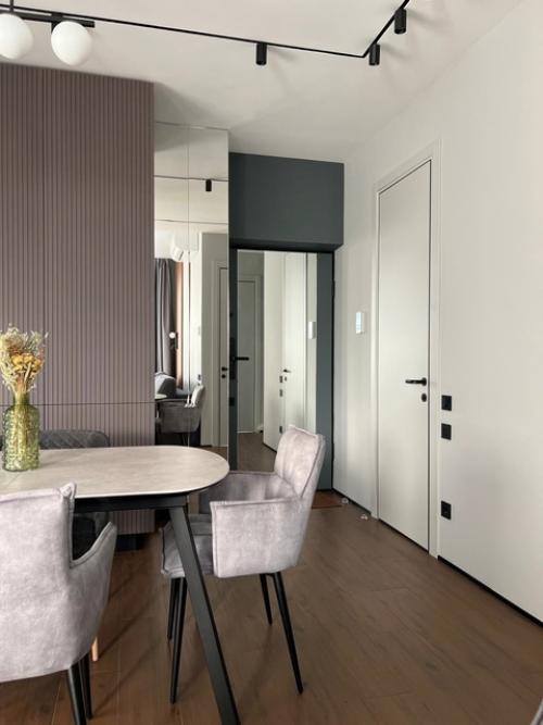 Реализация!   Мои заказчики из Москвы вчера прислали фоточки (и даже видео) готового ремонта в евродвушке 42 кв м, ЖК зиларт. 06