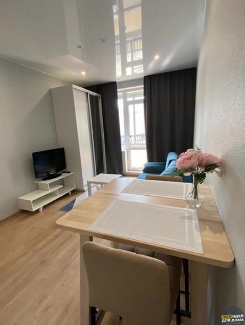 Небольшая студия. Современная. 02