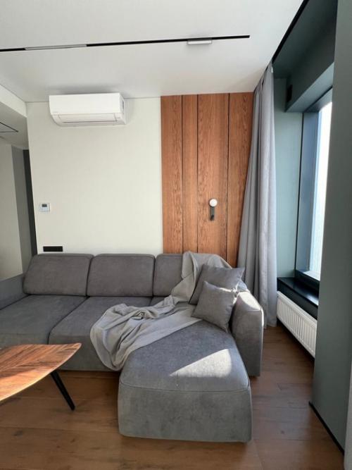 Реализация!   Мои заказчики из Москвы вчера прислали фоточки (и даже видео) готового ремонта в евродвушке 42 кв м, ЖК зиларт. 03