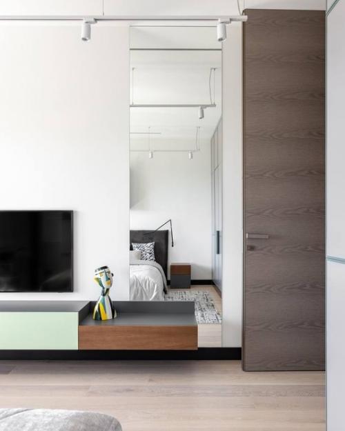 Современная квартира для семьи с ребенком в Челябинске. 01