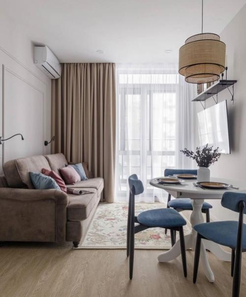 Реализованный проект уютной светлой кухни - гостиной. 03