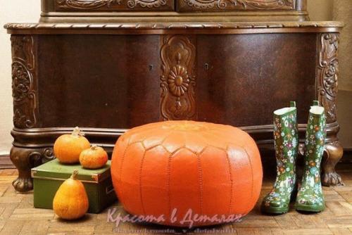 Марокканский пуф - вещь волшебная, которая вносит в самый сдержанный интерьер свежую струю. 02