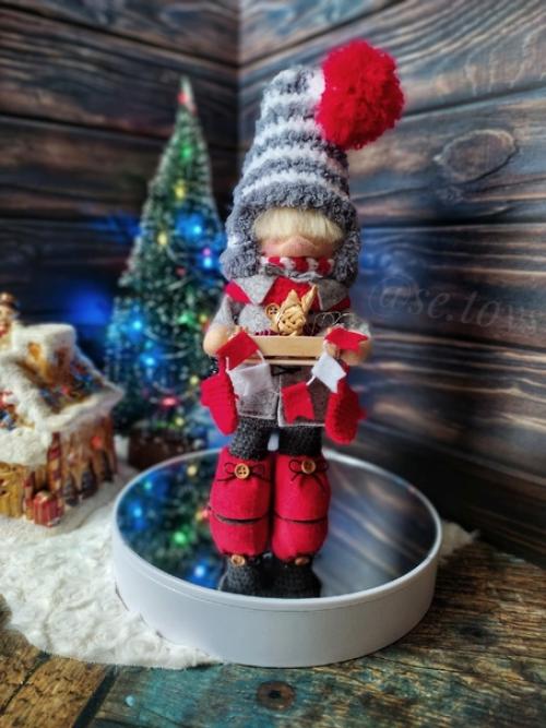 Гномик ростом 27 см. 01