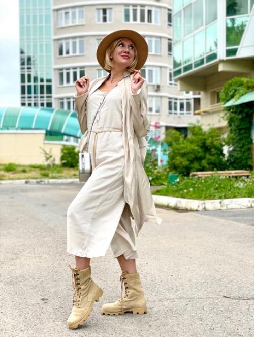 Читаю книгу Ирины Хакамады,, в предвкушении себя,, .,, мы редко выбираем дом, он чаще находит нас в соответствии со статусом или традицией. 01