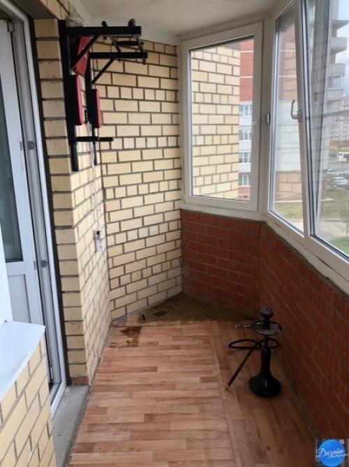 Долго выбирали материалы и цвета для нашего балкона. 01