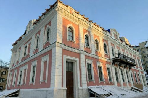 Реставрация завершена городской усадьбы XIX века на верхней красносельской улице. Реставрация завершена городской усадьбы XIX века на верхней красносельской улице.