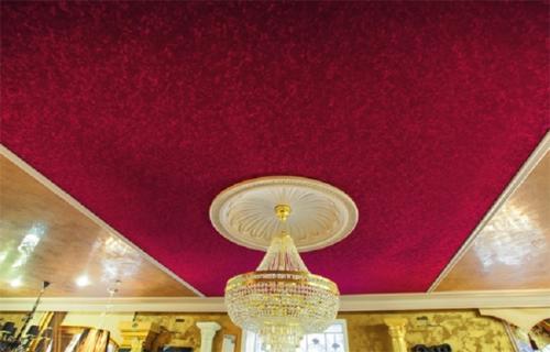 Фактуры натяжных потолков, давайте разберем самые популярные вариации. 04