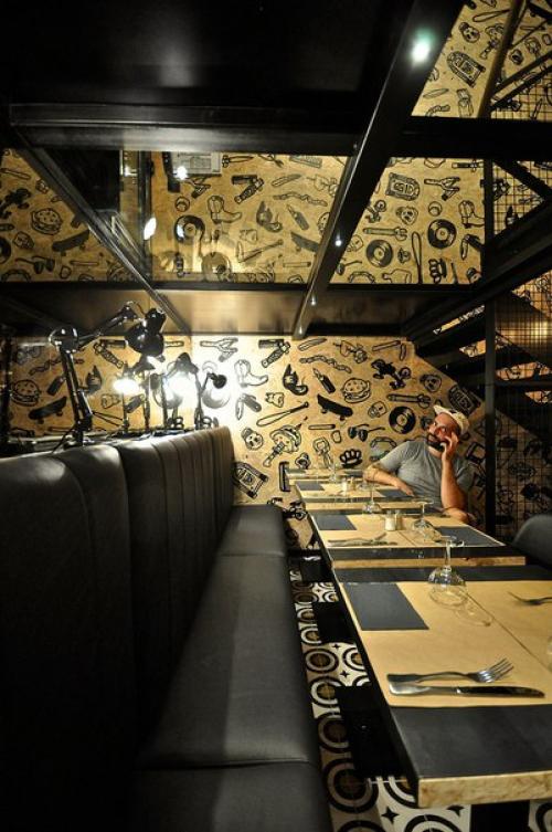 Бургерный ресторан для гурманов Voyou! 01