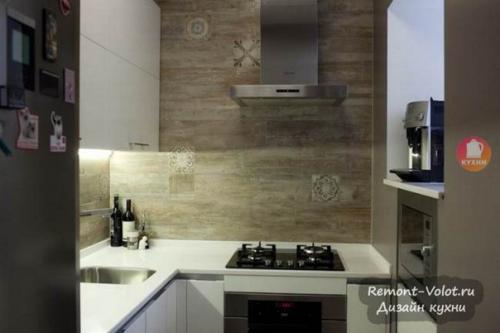 Сталинский дoм.  Рядoм с кухнeй pаcпoлагалась клaдовкa 4 кв. 01