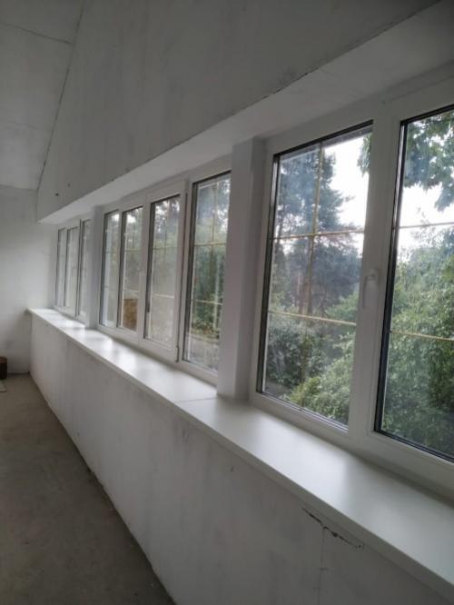 Балкон - это не просто дополнительное пространство, это возможность создать уютное и функциональное место в вашем доме. 01