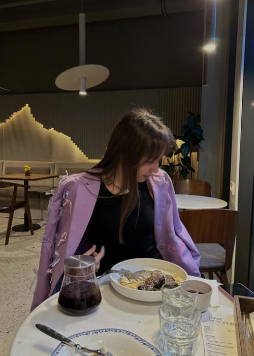 В этом году придумала для себя небольшой челлендж - посетить как можно больше разных кофеен, ресторанов, кафе в г. Екатеринбург. 03