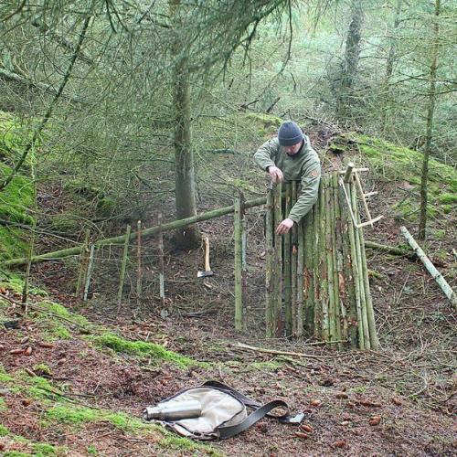 Шалашом не назовешь. 01