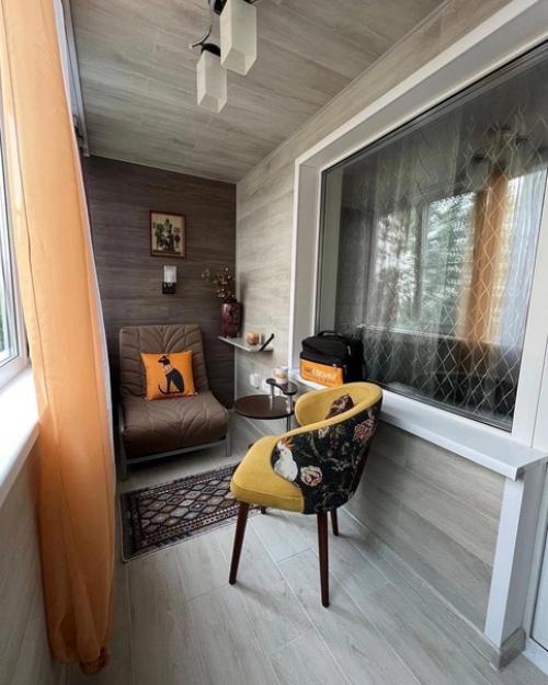 Мой балкон простаивает холодный и просто так. 04