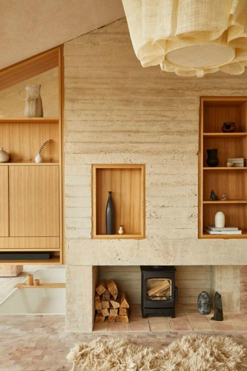 Крафтовый модернизм в интерьере - это баланс между грубостью формы и теплом ручной работы. 04