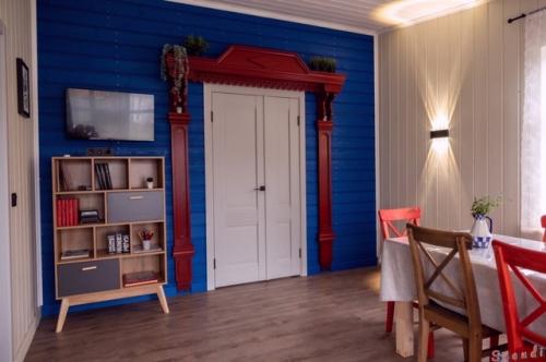 Мы рассказывали об интересных домах в необыкновенном городе Суздаль, но оказалось упустили еще один интересный домик. 07