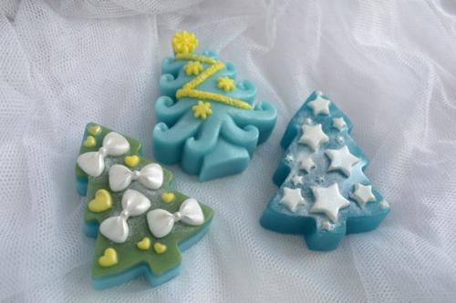 Снеговики, ёлки и мандарины для уюта дома в новогодние праздники. 07