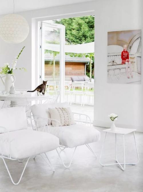 По фэн-шуй белый символизирует чистоту и все самое положительное, что может быть в мире. 03