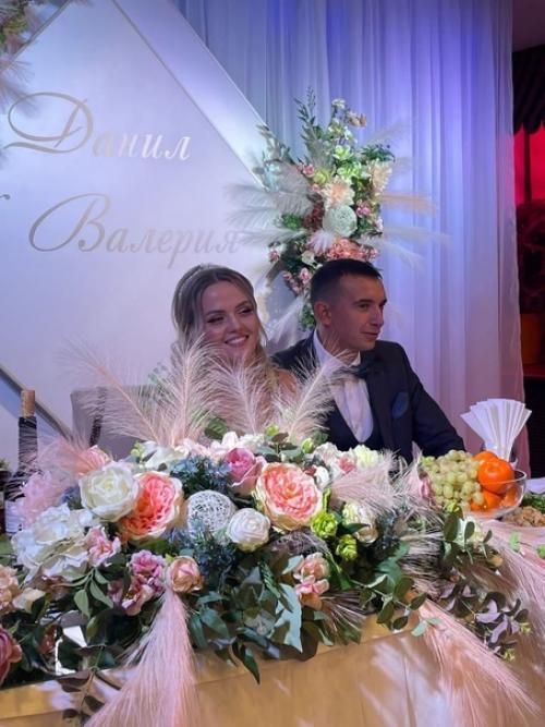 Очень трудную задачу поставила невеста Валерия: максимальный минимализм. 09