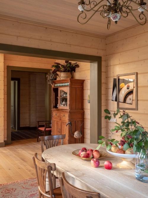 Уютный современный дом в стиле русской усадьбы в Талеже. 02