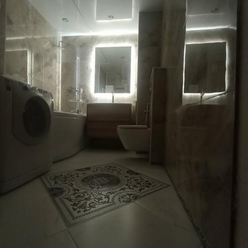 - Укладка керамогранита: материал уложен идеально ровно, швы минимальны и практически незаметны. 02