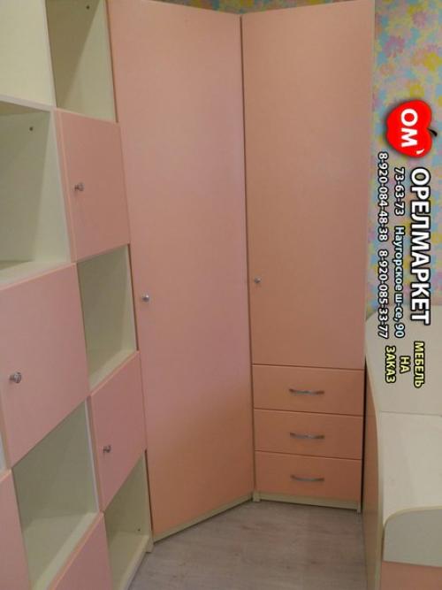 Детскую нашего производства в квартиру по улице Андрианова установили. 03