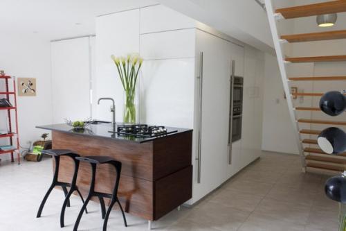 Лофт с кубической кухней от Oneto/Sousa Arquitectura Interior в перу. 02