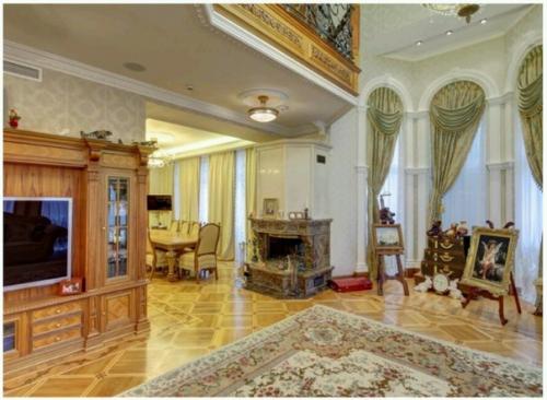 Д. хязельки.  Изысканный коттедж для избирательных покупателей, дом с характером, который подойдет далеко не каждому! 05