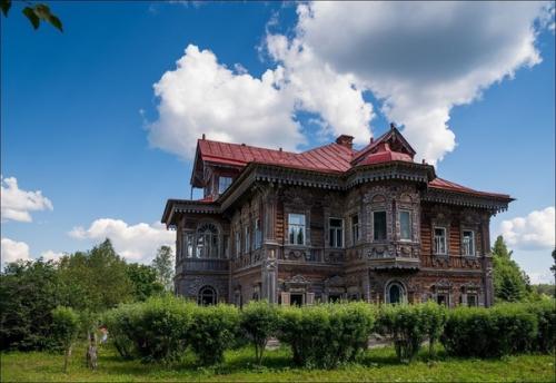 Сказочный терем!  Особняк поляшова, костромская область, с. погорелово. 01