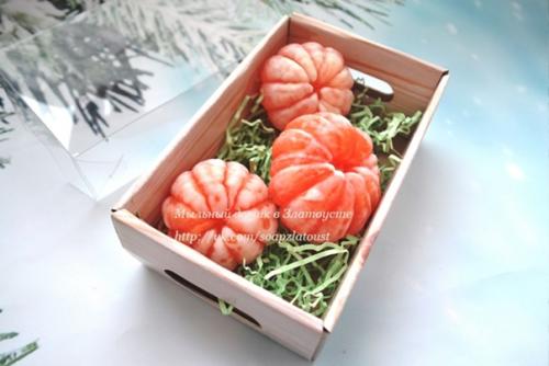 Снеговики, ёлки и мандарины для уюта дома в новогодние праздники. 05