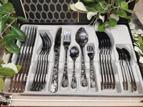 И так немного подробнее о подарке для вип консультантов компании фаберлик. 03