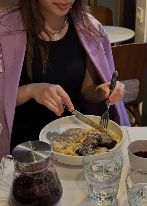 В этом году придумала для себя небольшой челлендж - посетить как можно больше разных кофеен, ресторанов, кафе в г. Екатеринбург. 01