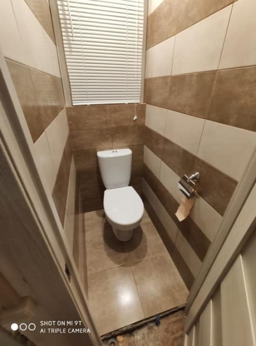 Сделали ремонт у мамы своими руками в ванной комнате. 07