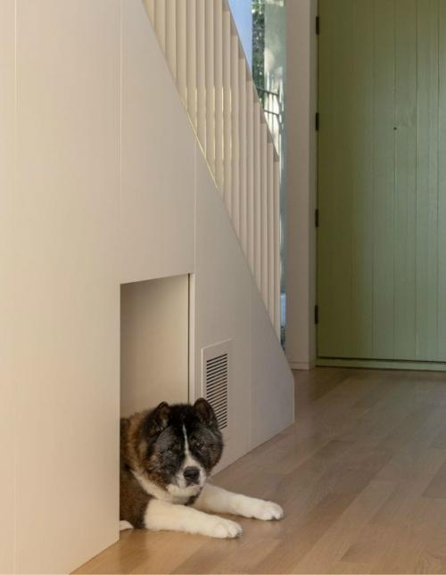 Этот кондоминиум, обновленный специалистами из сиэтлской студии Shed, является частью комплекса, спроектированного гордоном уокером. 02 Этот кондоминиум, обновленный специалистами из сиэтлской студии Shed, является частью комплекса, спроектированного гордоном уокером. 02