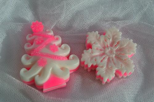 Снеговики, ёлки и мандарины для уюта дома в новогодние праздники. 08