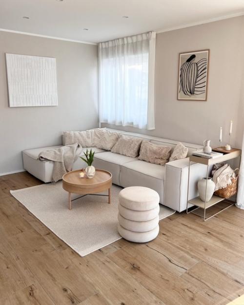 Основа этого скандинавского интерьера состоит из белого и бежевого цвета, теплого дерева и капли зеленых растений. 04