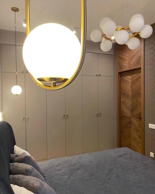 Насыщенный микс ярких цветов и эмоций в интерьере однокомнатной квартиры. 06