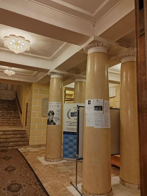 Посмотрела спектакль в мастерской 12 Никиты Михалкова и отправилась гулять по поварской улице. 05