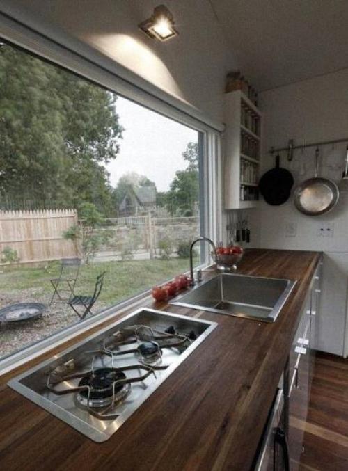 Небольшой дом. В котором есть всё, что нужно. 05