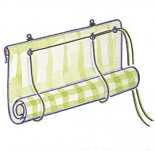 Рулонная штора.  Рулонной шторой можно закрыть окно или стеклянную дверь. 05