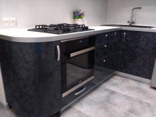 Наша кухня.  Кухня маленькая 4, 5 кв. 05