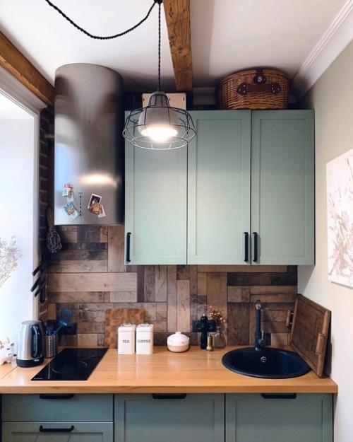 Миниатюрная кухня в квартире площадью 22 кв. 05