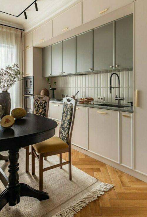 Классический интерьер двухкомнатной квартиры 75 кв. 03