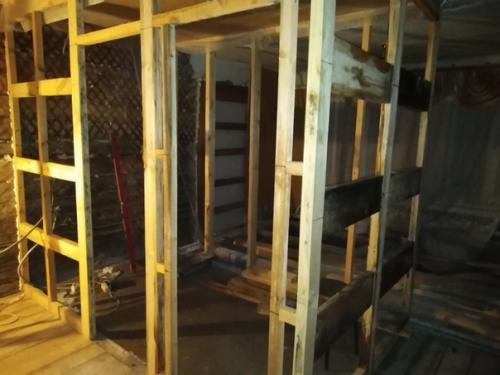 Делали ремонт в просто убитой квартире. 03