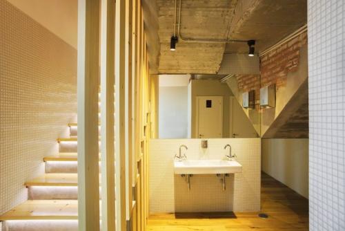 Ресторан Gust в Мадриде, Испания, спроектировала команда архитекторов Zooco Estudio. 09