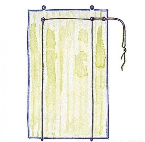 Рулонная штора.  Рулонной шторой можно закрыть окно или стеклянную дверь. 04