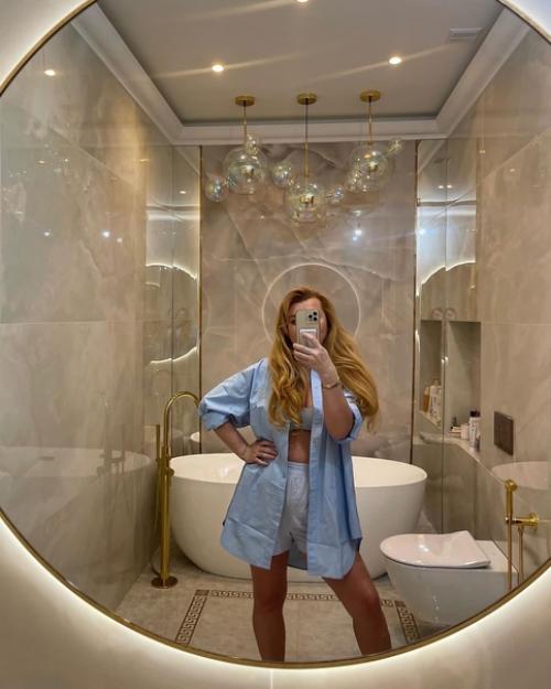 С разрешения заказчицы, публикую фотографии ещё одного интерьера, над которым трудилась. 01