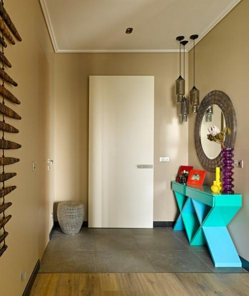 Интерьер квартиры молодой пары, которая любит путешествия, искусство, моду и спорт. 01