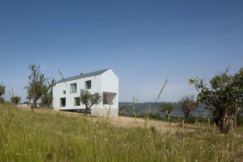 Часть 1. дом фонти боа (Fonte Boa House) в Португалии от Joao Mendes Ribeiro Arquitecto. 04