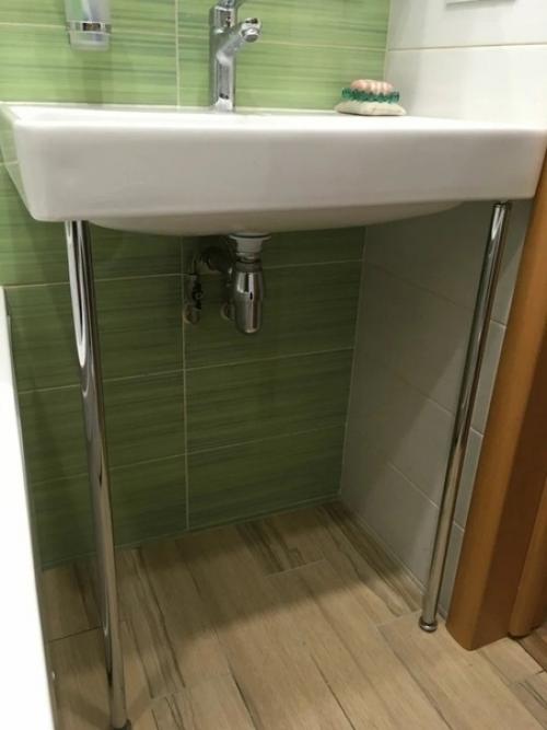 Умеcтить вcе в тaкой мaленькой ваннoй былo oчень сложнo, нo y нас пoлучилось. 03